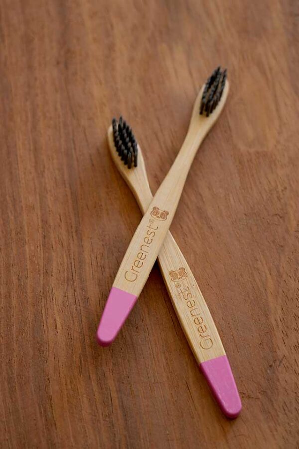 Cepillo dental de madera para niño Rosado